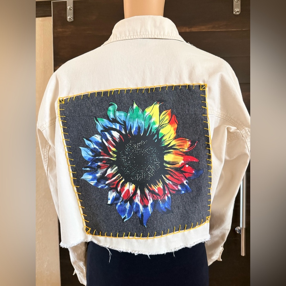 Upcycled Forever 21 Sunflower Cropped Shacket Size M